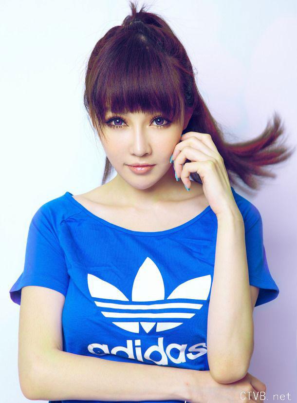 2000张图片 美女写真 (1916).jpg