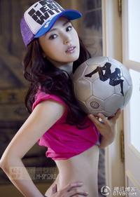 2000张图片 美女写真 (2011).jpg