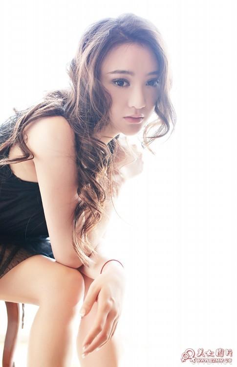 2000张图片 美女写真 (1417).jpg