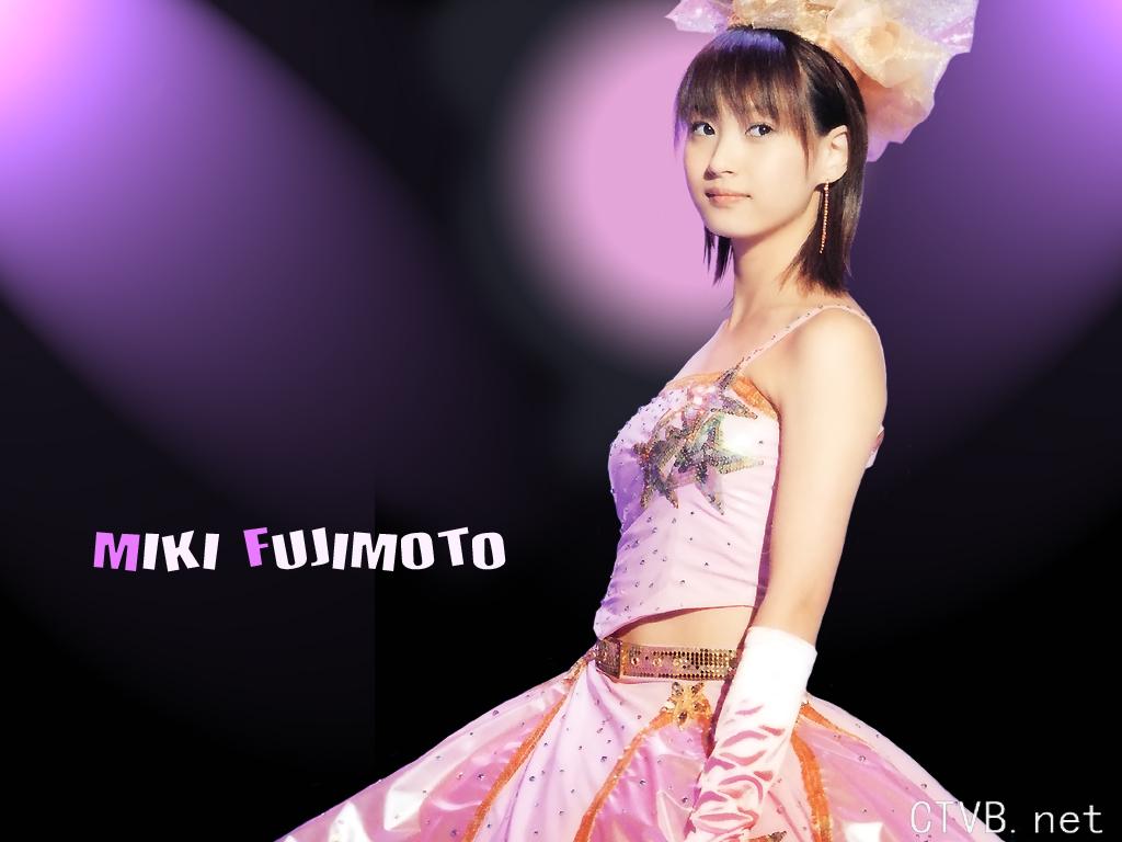 三百张美女图片大全 (38).jpg