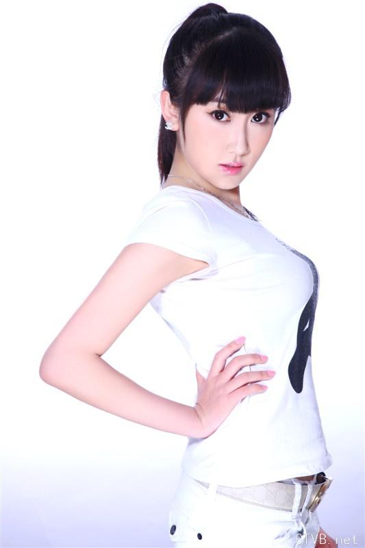 两百张美女图片集合 (106).jpg