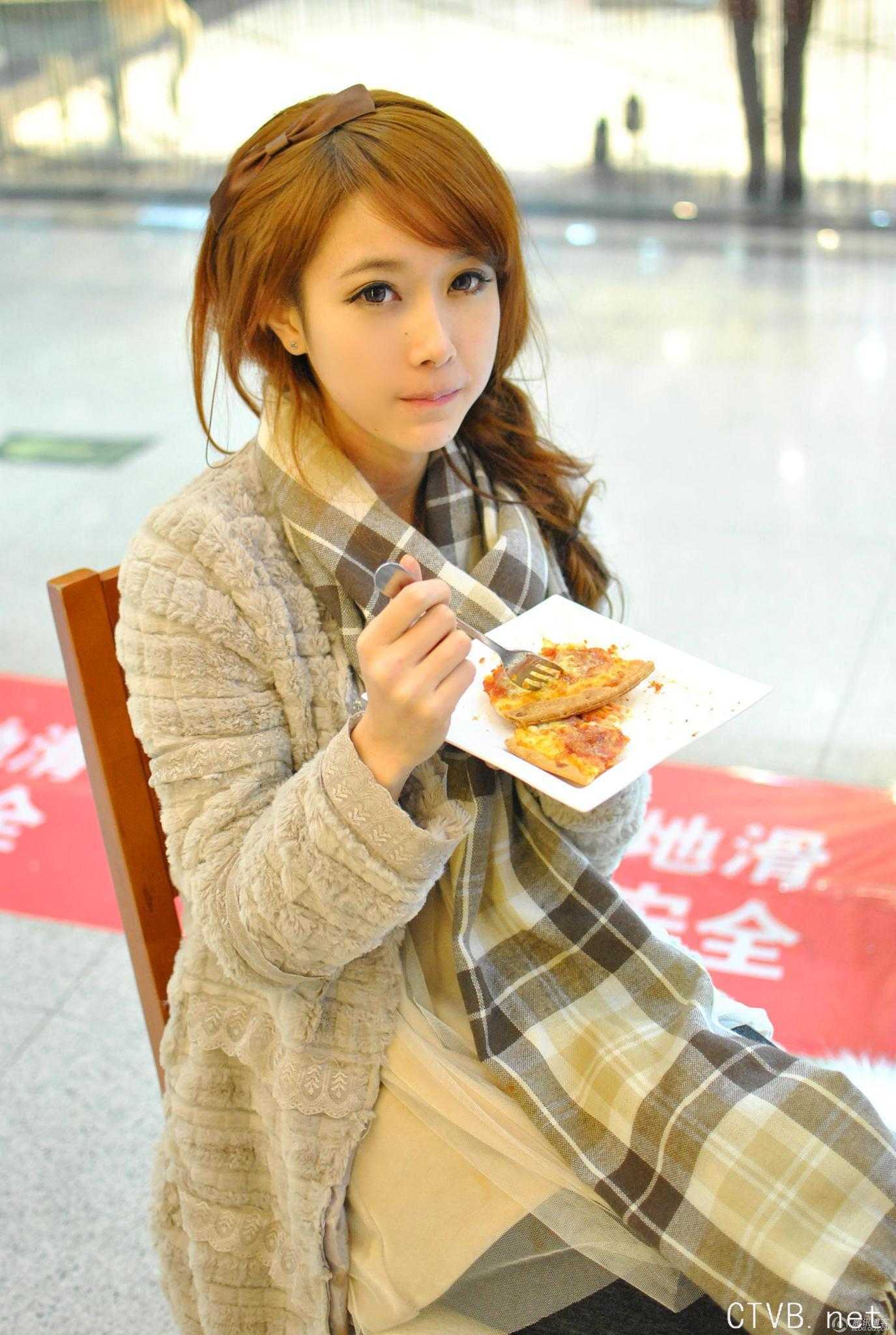 两百张美女图片集合 (103).jpg