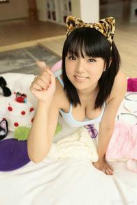 百张手机美少女图片 70329.jpg