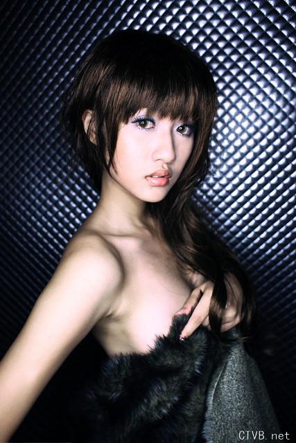 美腿校花 - 台湾15岁的幼齿模特 - 11.jpg