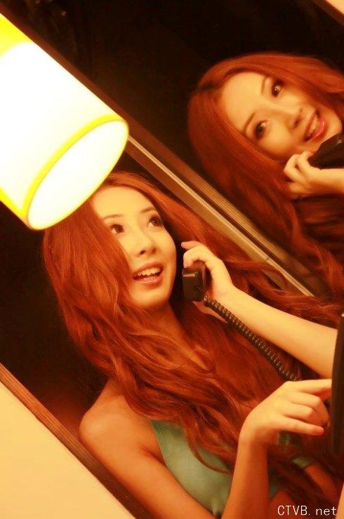 美腿校花 - 侯芊浥可爱时尚家居容妆照 - 12.jpg