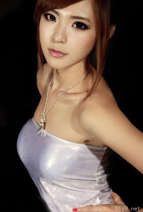 美腿校花 - 藝校小美女性感照 - 7.jpg