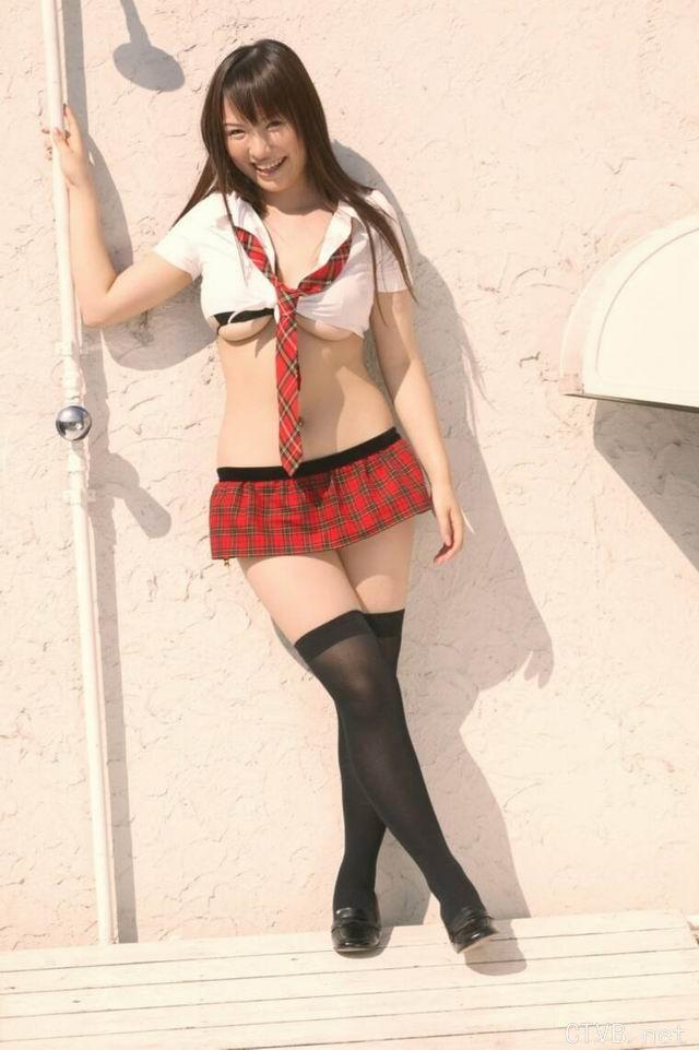 美腿校花 - 漂亮大波学生妹黑丝袜写真 - 1.jpg