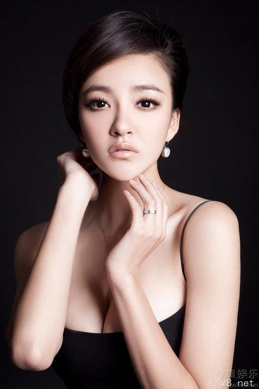 美腿校花 - 中戏校花刘雨欣爆乳性感写真 - 5.jpg