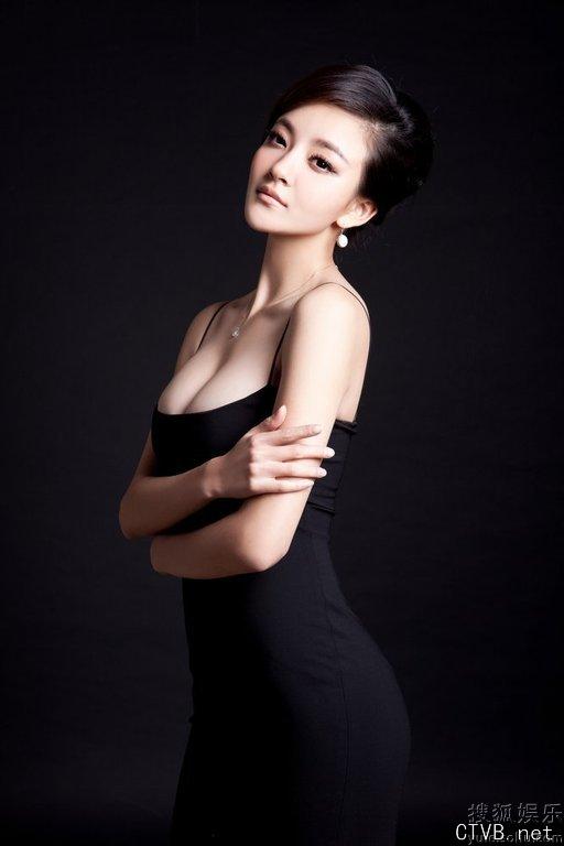 美腿校花 - 中戏校花刘雨欣爆乳性感写真 - 6.jpg