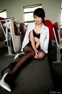 美腿校花 - 黑丝美腿的女大学生 - 10.jpg