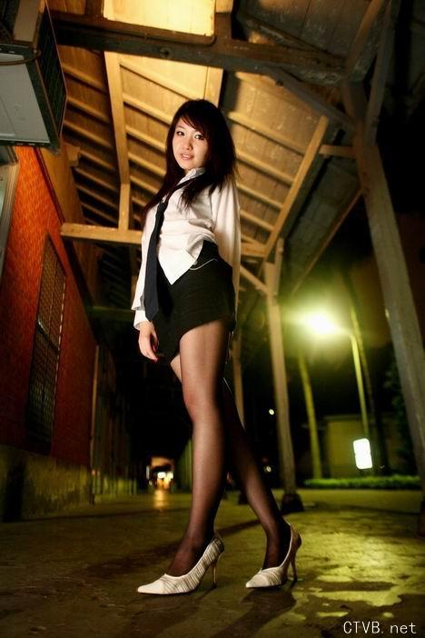 美腿校花 - 黑丝美腿的女大学生 - 4.jpg