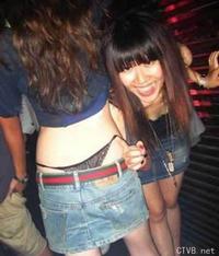 美腿走光 - 真实偷拍包厢里各色小姐 - 3.jpg