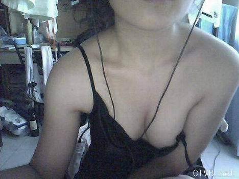 美腿走光 - 饥渴的少妇 - 4.jpg