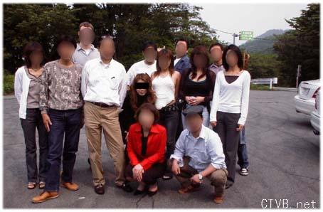 美腿走光 - 周末郊遊，人妻停車場展示 - 5.jpg