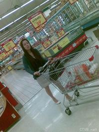 美腿走光 - 大賣場偷拍人妻 - 3.jpg