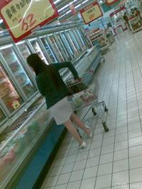美腿走光 - 大賣場偷拍人妻 - 8.jpg