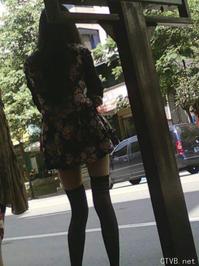 美腿走光 - 公交抄底“绝对领域”的18岁斑马纹黑丝美少女 - 18.jpg