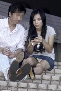 美腿走光 - 偷拍街头美眉的内裤 - 5.jpg