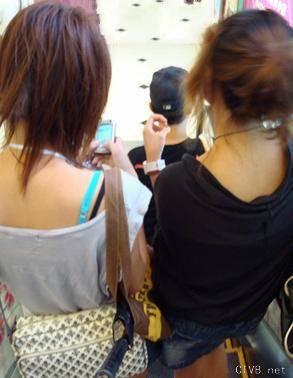 美腿走光 - 女生外出小心的偷拍 - 9.jpg