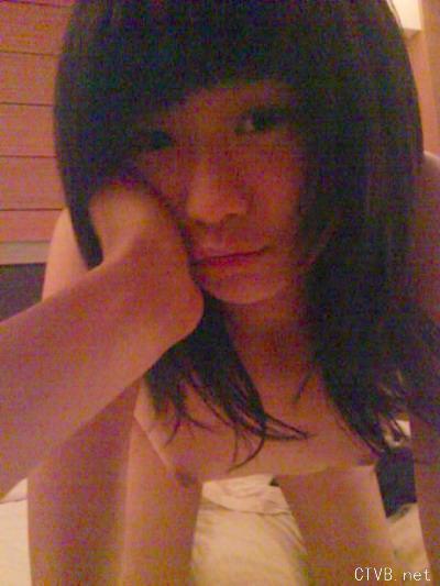 美腿走光 - 这样天真的妹妹竟然也自拍!~难道真的是时尚吗 - 9.jpg