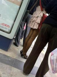 美腿走光 - 暴强偷拍性感黑丝少妇 - 6.jpg