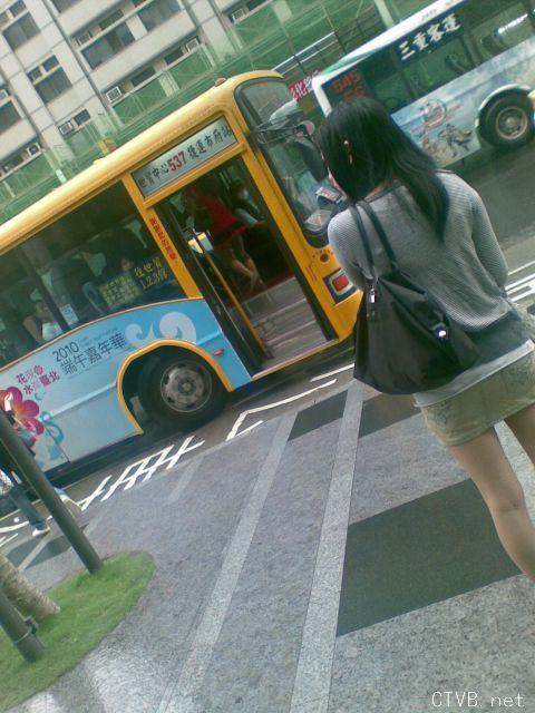 美腿走光 - 台北偷拍 其中有一个很漂亮 - 15.jpg