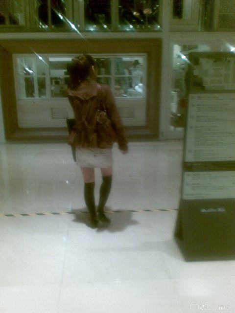 美腿走光 - 台北偷拍 其中有一个很漂亮 - 12.jpg