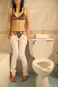 美腿走光 - 性感美女在宾馆客房内的疯狂做爱自拍 - 1.jpg