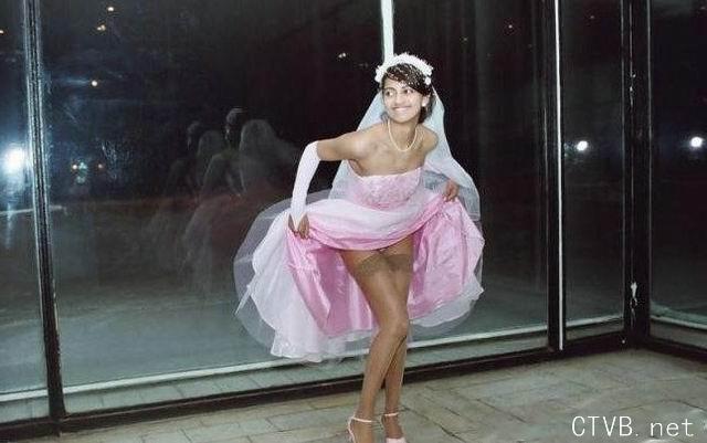 美腿走光 - 婚礼上的新娘走光全集 - 2.jpg