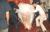 美腿走光 - 婚礼上的新娘走光全集 - 9.jpg