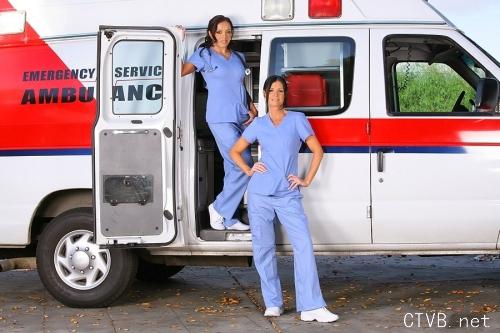 美腿走光 - 美国救生队性感美女 - 4.jpg