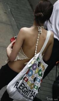 美腿走光 - 超真實的偷拍 - 12.jpg