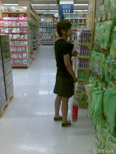 美腿走光 - 偷拍妳 - 3.jpg