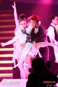 美腿走光 - 露底爆乳春光外泄的女星 - 8.jpg