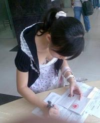 美腿走光 - 只穿丝袜不穿内裤走光 - 3.jpg