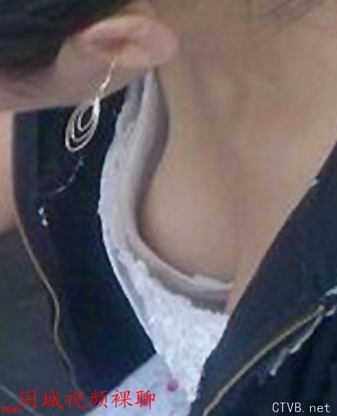 美腿走光 - 只穿丝袜不穿内裤走光 - 9.jpg