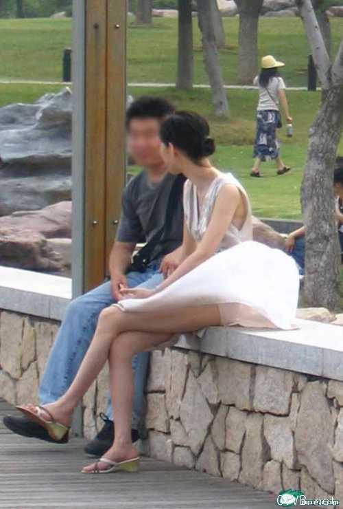 美腿走光 - 经典偷拍照 - 4.jpg