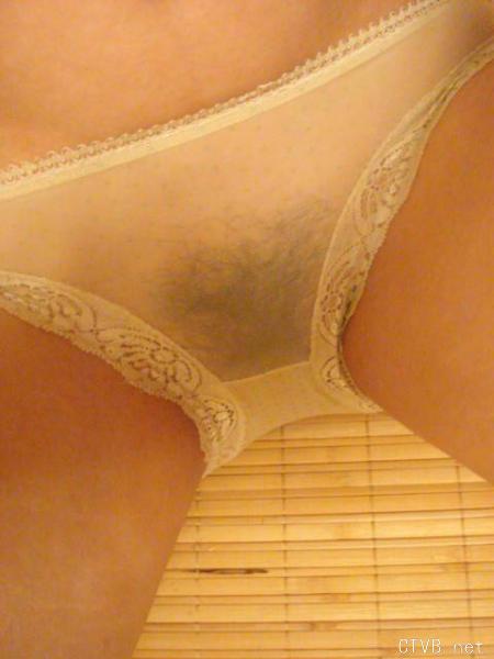美腿走光 - 网友穿半透明內褲～隱隱約約露出私密處 - 4.jpg