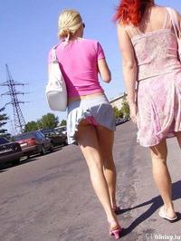 美腿走光 - 夏日的凉风吹起了美丽的裙角 - 19.jpg