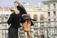 美腿走光 - 夏日的凉风吹起了美丽的裙角 - 16.jpg