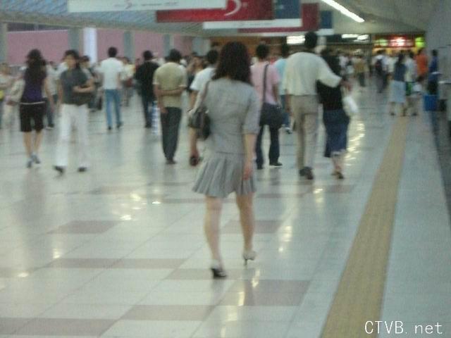 美腿走光 - 美女下体走光,偷拍美女下体 - 10.jpg