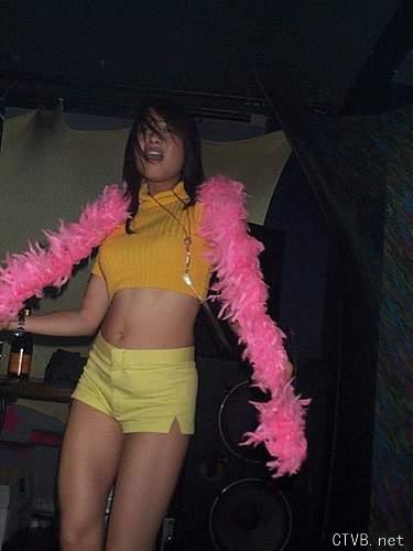 美腿走光 - 上海夜店偷拍 - 9.jpg