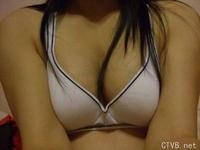 美腿走光 - 破解相冊的少婦低胸自拍讓人噴血 - 2.jpg