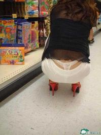 美腿走光 - bbs最全走光偷拍照 - 8.jpg