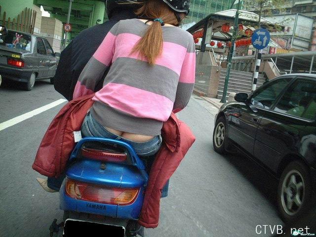 美腿走光 - bbs最全走光偷拍照 - 17.jpg