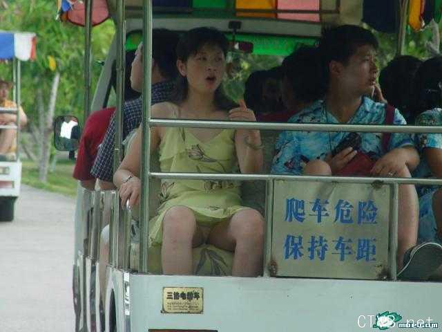 美腿走光 - bbs最全走光偷拍照 - 34.jpg