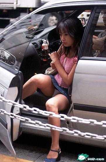 美腿走光 - bbs最全走光偷拍照 - 18.jpg