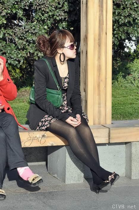美腿走光 - 冬日时尚黑丝 - 9.jpg