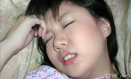 美腿走光 - 女人性高潮表情 - 11.jpg