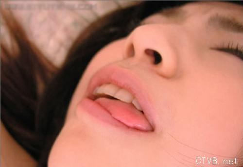 美腿走光 - 女人性高潮表情 - 13.jpg